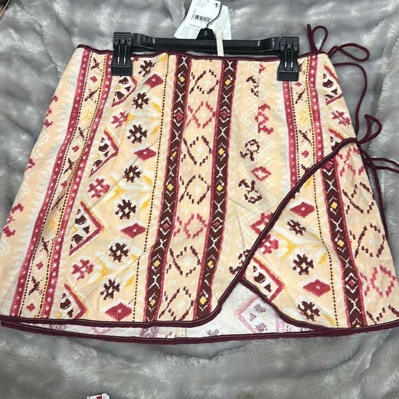 Cleo Print Faux Wrap Cotton Mini Skirt in Multi Combo Size 2 - Picture 2 of 3